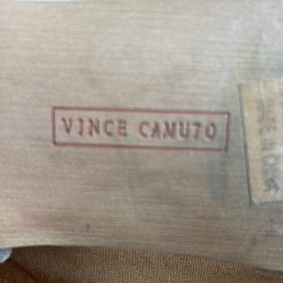 Vince Camuto size 8 - Picture 4 of 4